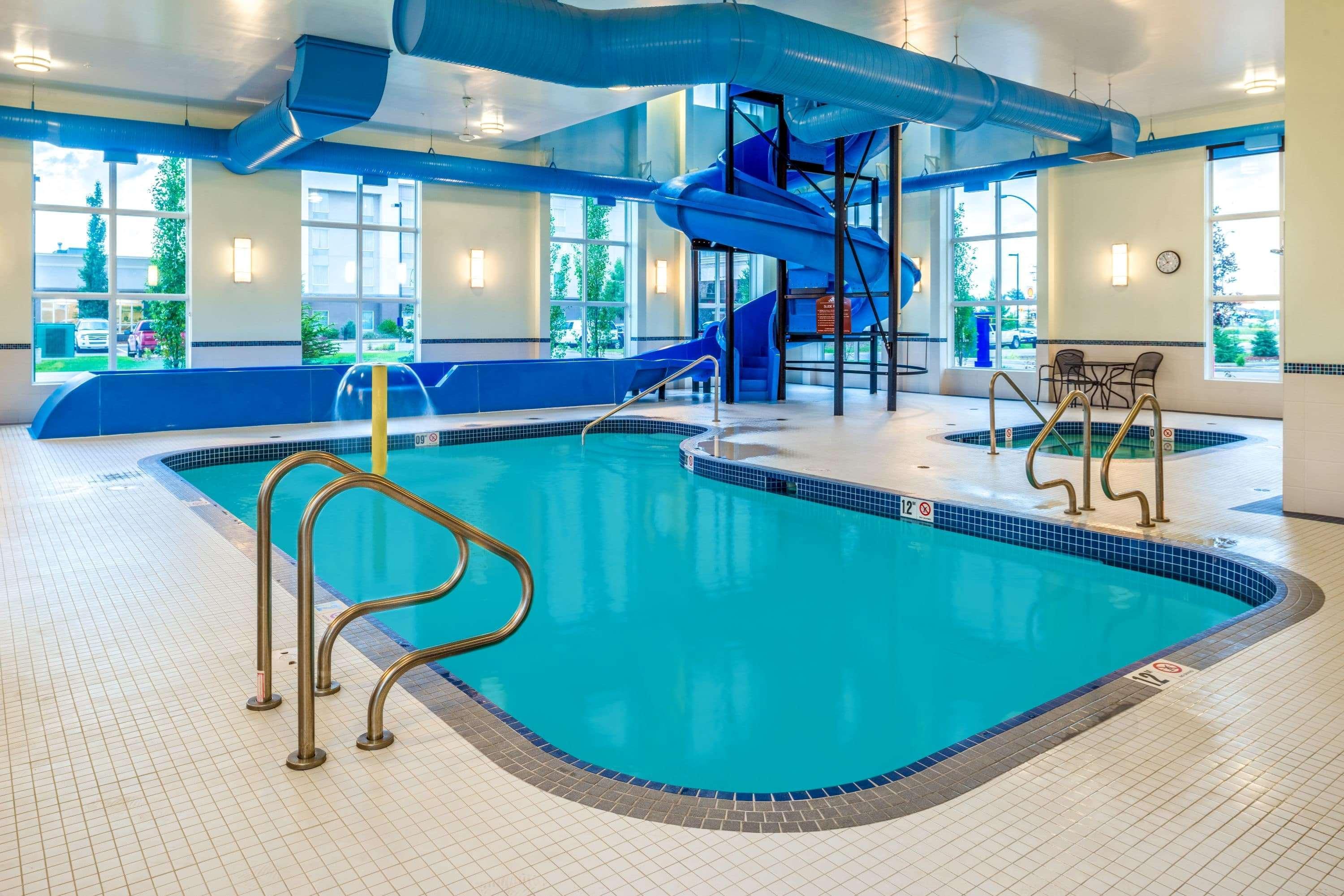 Microtel Inn & Suites By Wyndham Red Deer Dış mekan fotoğraf