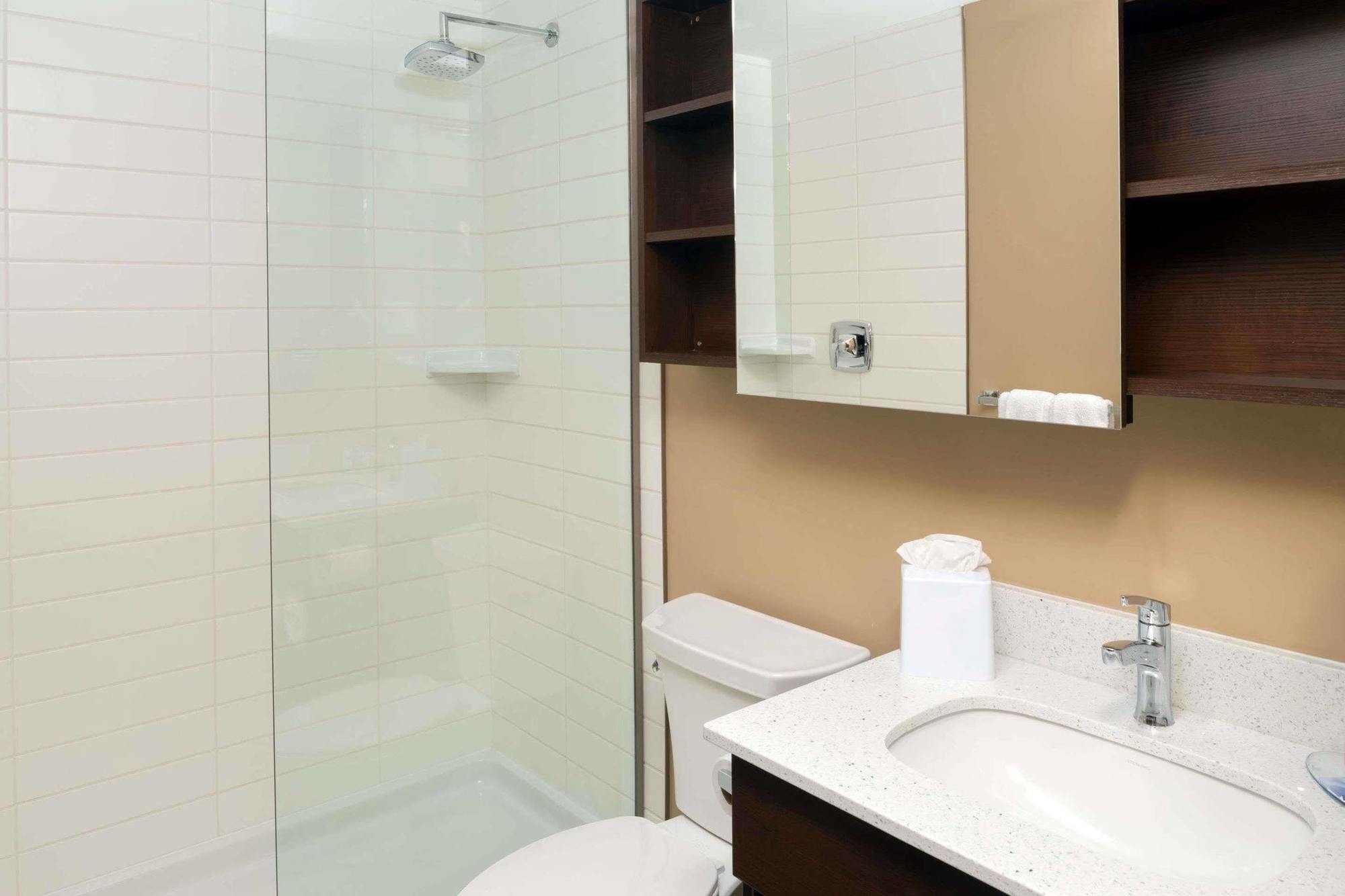 Microtel Inn & Suites By Wyndham Red Deer Dış mekan fotoğraf